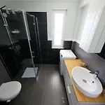 Doel Apartman Zára
